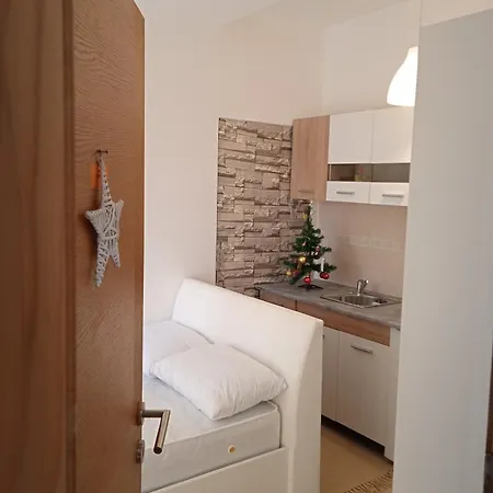 Apartmanski Smestaj Solaris Kod Aqua Parka דירה סוקו בניה