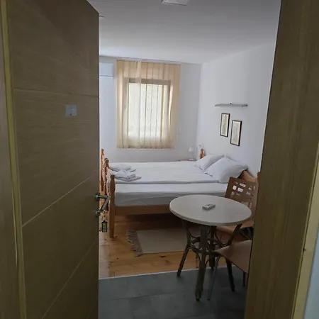 Апартаменты Apartmanski Smestaj Solaris Kod Aqua Parka