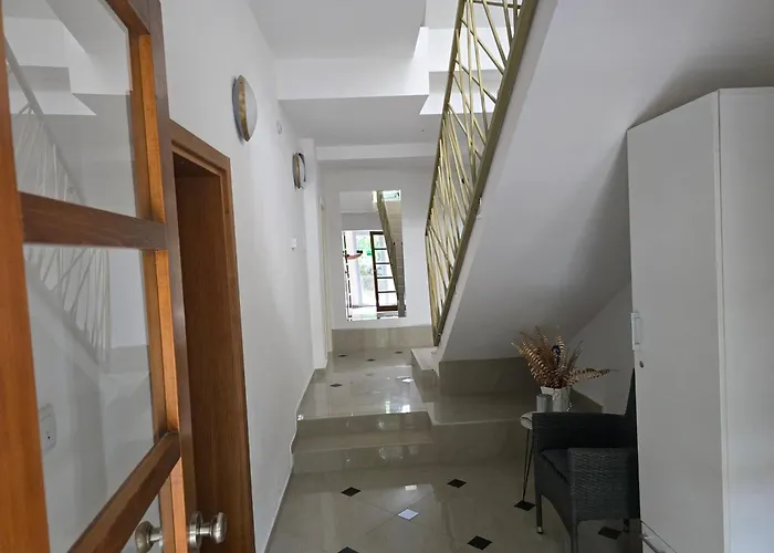 Apartmanski Smestaj Solaris Kod Aqua Parka 소코 반자